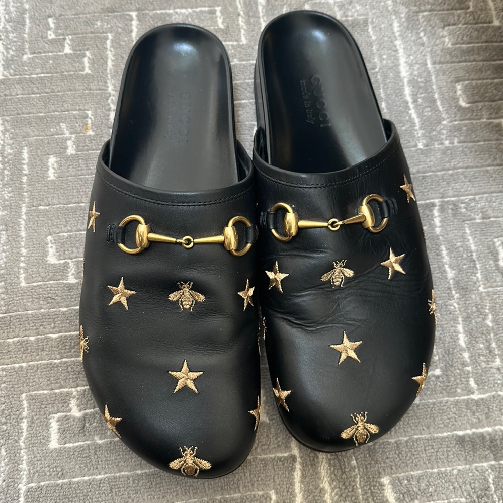Men’s Gucci mules/slip on loafers size 10. In great condition worn once.